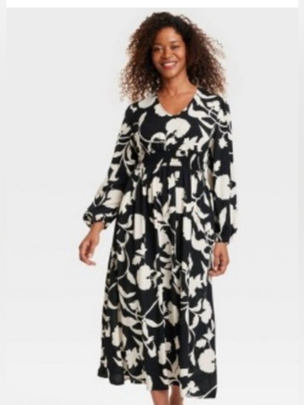 Size L Knox Rose Women's Black & White Floral V-Neck Midi Dress